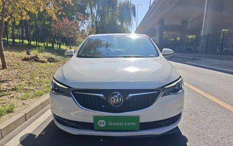 Buick Excelle III, 2022 год, 1 280 000 рублей, 2 фотография