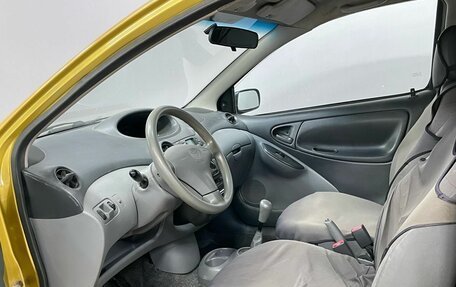 Toyota Yaris I рестайлинг, 1999 год, 260 000 рублей, 10 фотография