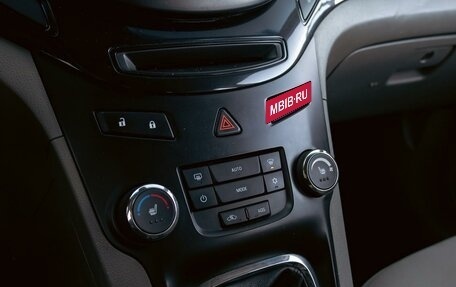 Chevrolet Orlando I, 2011 год, 895 000 рублей, 15 фотография