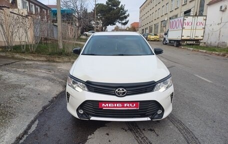 Toyota Camry, 2015 год, 1 680 000 рублей, 2 фотография