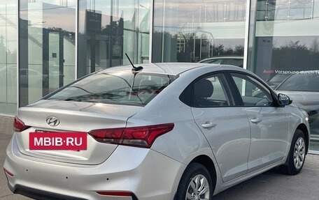 Hyundai Solaris II рестайлинг, 2018 год, 990 000 рублей, 6 фотография