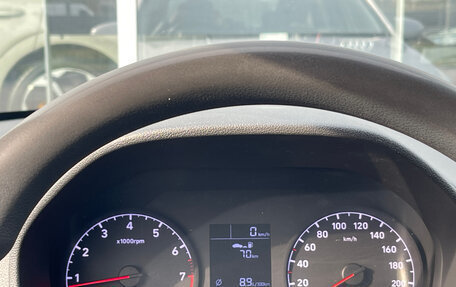 Hyundai Solaris II рестайлинг, 2018 год, 990 000 рублей, 10 фотография