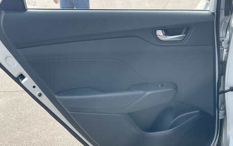 Hyundai Solaris II рестайлинг, 2018 год, 990 000 рублей, 19 фотография