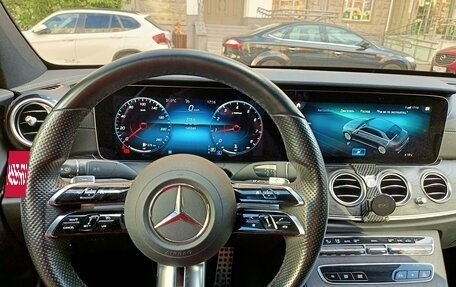 Mercedes-Benz E-Класс, 2022 год, 5 300 000 рублей, 10 фотография