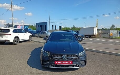 Mercedes-Benz E-Класс, 2022 год, 5 300 000 рублей, 2 фотография