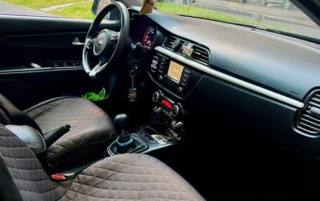 KIA Rio IV, 2018 год, 1 100 000 рублей, 6 фотография