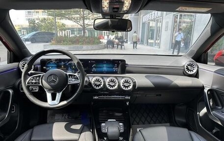 Mercedes-Benz A-Класс, 2022 год, 1 830 000 рублей, 17 фотография