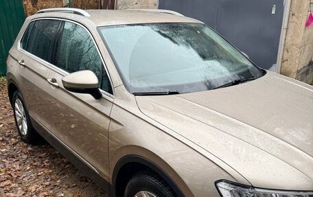 Volkswagen Tiguan II, 2018 год, 2 250 000 рублей, 4 фотография