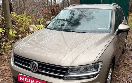 Volkswagen Tiguan II, 2018 год, 2 250 000 рублей, 3 фотография