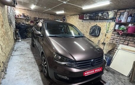 Volkswagen Polo VI (EU Market), 2016 год, 1 300 000 рублей, 2 фотография