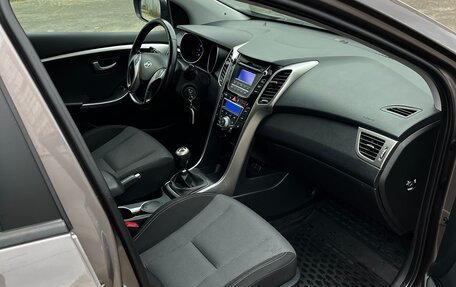 Hyundai i30 II рестайлинг, 2013 год, 1 150 000 рублей, 10 фотография