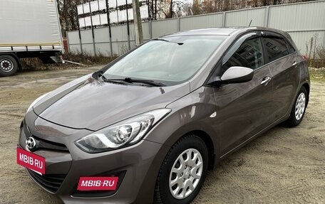 Hyundai i30 II рестайлинг, 2013 год, 1 150 000 рублей, 2 фотография