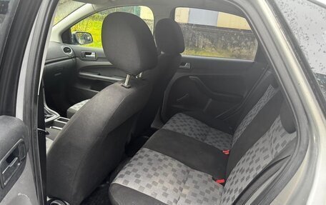 Ford Focus II рестайлинг, 2005 год, 490 000 рублей, 12 фотография