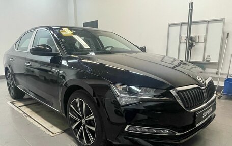 Skoda Superb III рестайлинг, 2025 год, 4 199 000 рублей, 2 фотография