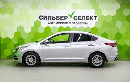 Hyundai Solaris II рестайлинг, 2018 год, 900 000 рублей, 3 фотография