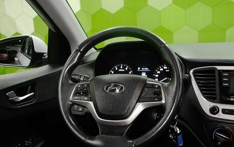 Hyundai Solaris II рестайлинг, 2018 год, 900 000 рублей, 20 фотография