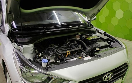 Hyundai Solaris II рестайлинг, 2018 год, 900 000 рублей, 25 фотография