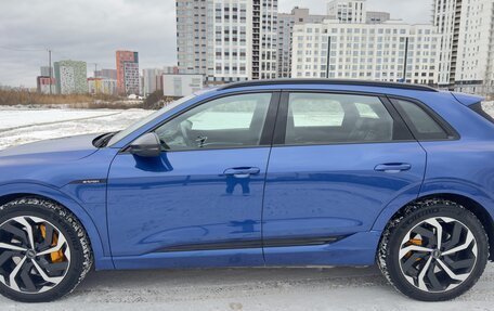 Audi e-tron I, 2021 год, 5 000 000 рублей, 2 фотография