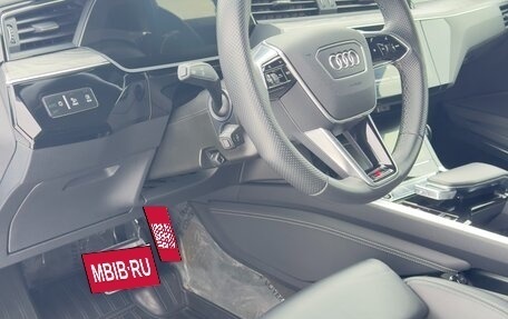 Audi e-tron I, 2021 год, 5 000 000 рублей, 11 фотография