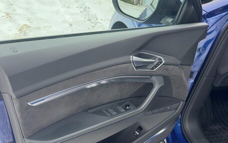 Audi e-tron I, 2021 год, 5 000 000 рублей, 17 фотография