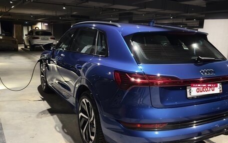 Audi e-tron I, 2021 год, 5 000 000 рублей, 32 фотография