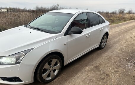 Chevrolet Cruze II, 2011 год, 730 000 рублей, 4 фотография