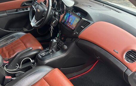 Chevrolet Cruze II, 2011 год, 730 000 рублей, 7 фотография