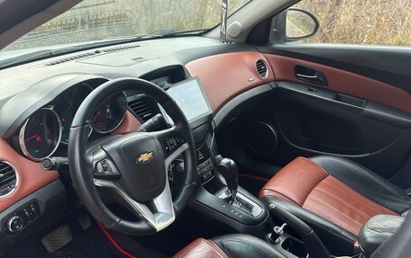 Chevrolet Cruze II, 2011 год, 730 000 рублей, 8 фотография