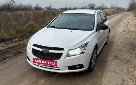 Chevrolet Cruze II, 2011 год, 730 000 рублей, 5 фотография
