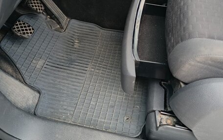 Volkswagen Touran III, 2007 год, 690 000 рублей, 18 фотография