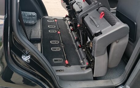 Volkswagen Touran III, 2007 год, 690 000 рублей, 24 фотография