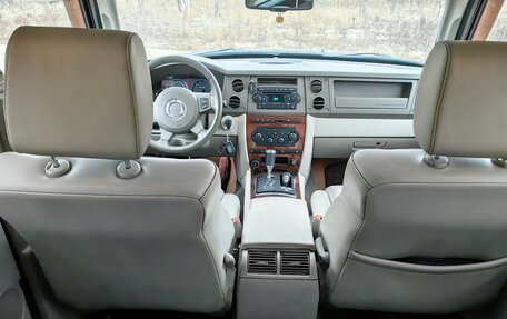 Jeep Commander, 2007 год, 1 800 000 рублей, 23 фотография
