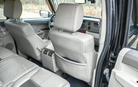 Jeep Commander, 2007 год, 1 800 000 рублей, 25 фотография