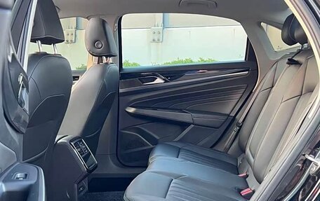 Volkswagen Passat B8 рестайлинг, 2022 год, 2 010 000 рублей, 10 фотография