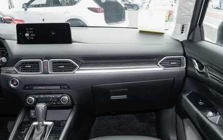 Mazda CX-5 II, 2025 год, 3 400 000 рублей, 23 фотография