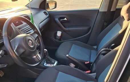 Volkswagen Polo VI (EU Market), 2013 год, 630 000 рублей, 2 фотография