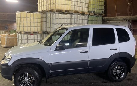 Chevrolet Niva I рестайлинг, 2019 год, 845 000 рублей, 1 фотография