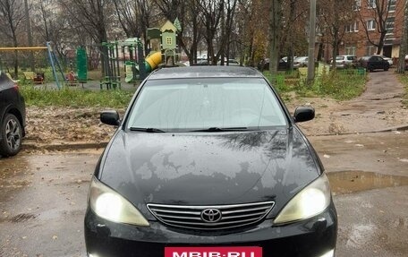 Toyota Camry V40, 2004 год, 650 000 рублей, 3 фотография