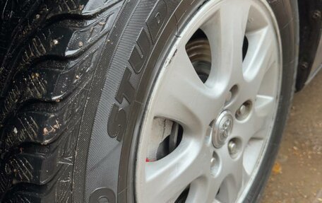 Toyota Camry V40, 2004 год, 650 000 рублей, 16 фотография