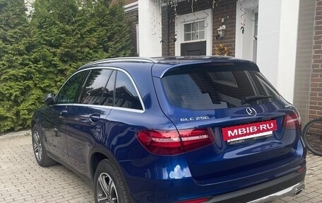 Mercedes-Benz GLC, 2018 год, 3 250 000 рублей, 4 фотография