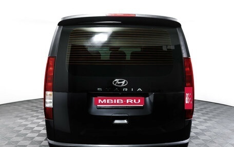 Hyundai Staria, 2021 год, 4 500 000 рублей, 6 фотография