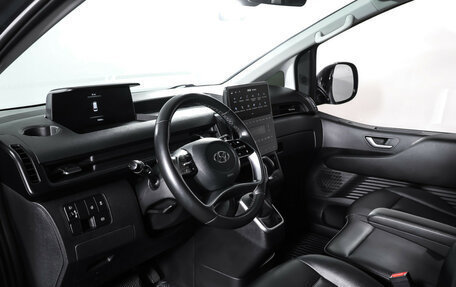 Hyundai Staria, 2021 год, 4 500 000 рублей, 15 фотография