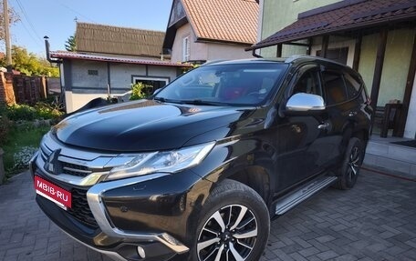 Mitsubishi Pajero Sport III рестайлинг, 2018 год, 2 550 000 рублей, 1 фотография