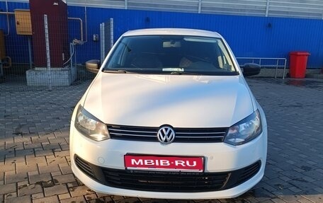 Volkswagen Polo VI (EU Market), 2015 год, 870 000 рублей, 1 фотография