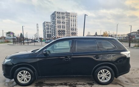 Mitsubishi Outlander III рестайлинг 3, 2014 год, 1 600 000 рублей, 3 фотография