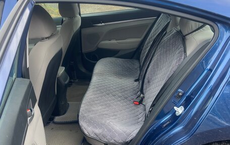 Hyundai Elantra VI рестайлинг, 2019 год, 1 500 000 рублей, 8 фотография