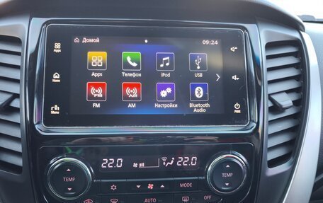 Mitsubishi Pajero Sport III рестайлинг, 2018 год, 2 550 000 рублей, 8 фотография