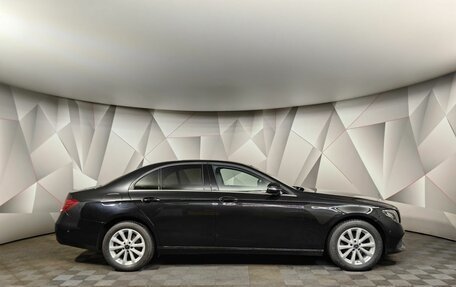 Mercedes-Benz E-Класс, 2020 год, 2 999 999 рублей, 6 фотография