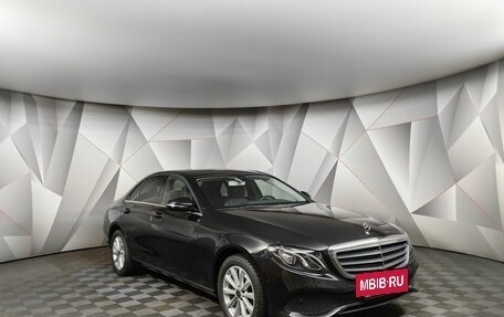 Mercedes-Benz E-Класс, 2020 год, 2 999 999 рублей, 3 фотография