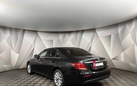 Mercedes-Benz E-Класс, 2020 год, 2 999 999 рублей, 4 фотография